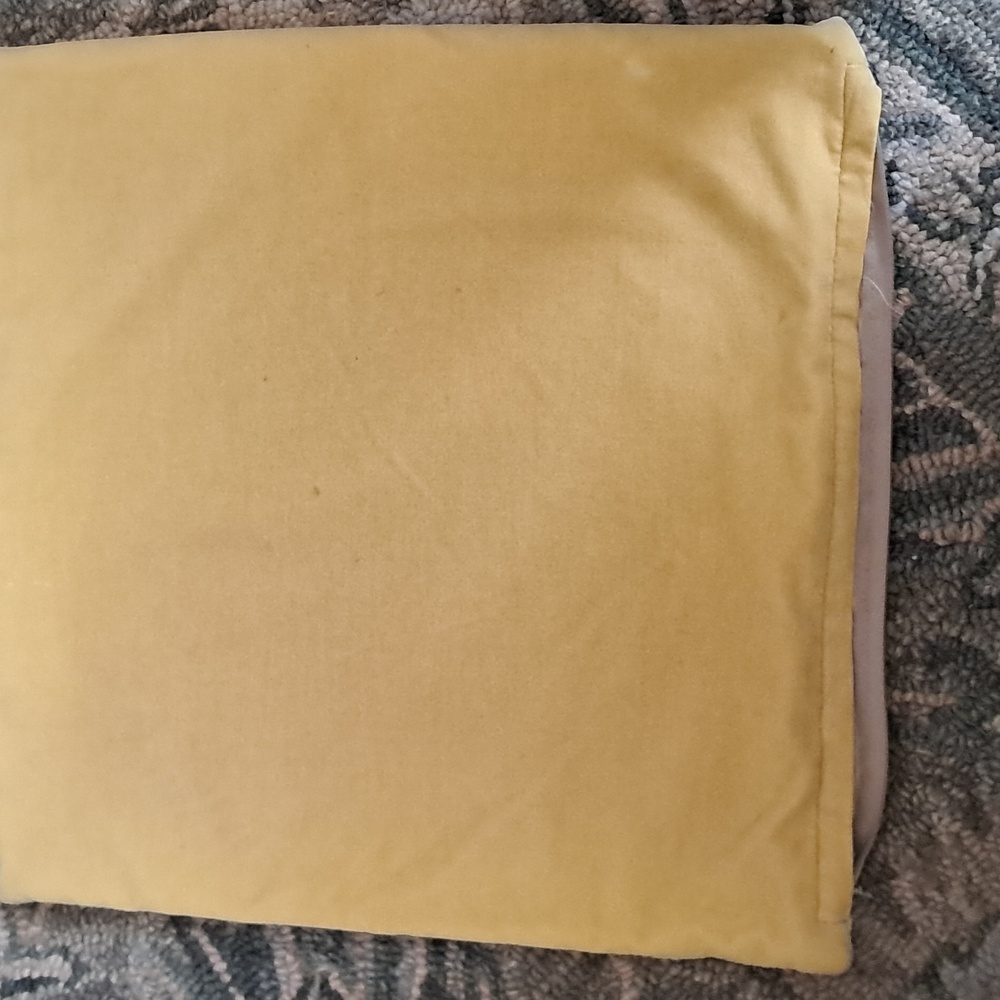 Vintage needlepoint pillow cover - Picture 4 of 4